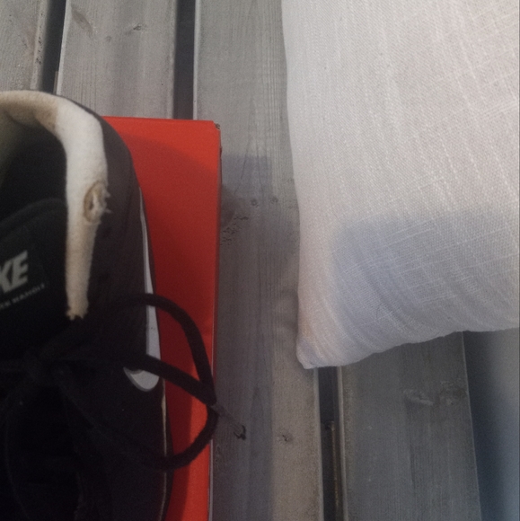 Kids Nike Shoes - Picture 3 of 5